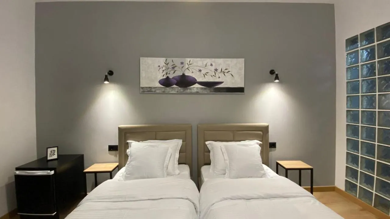 Otel Vila Jasmine Tiran