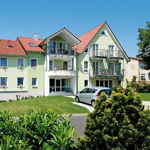 Wein-traeume 3*, Thuengersheim Germany